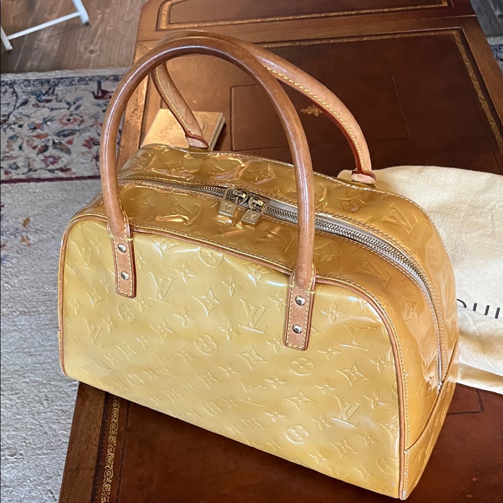 Louis Vuitton Vernis Monogram Tompkins Bag - Picture 4 of 16